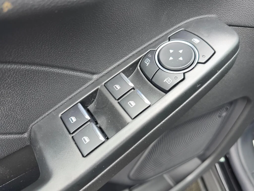 2025 Ford Escape Plug-in hybrid PHEV - Photo 20