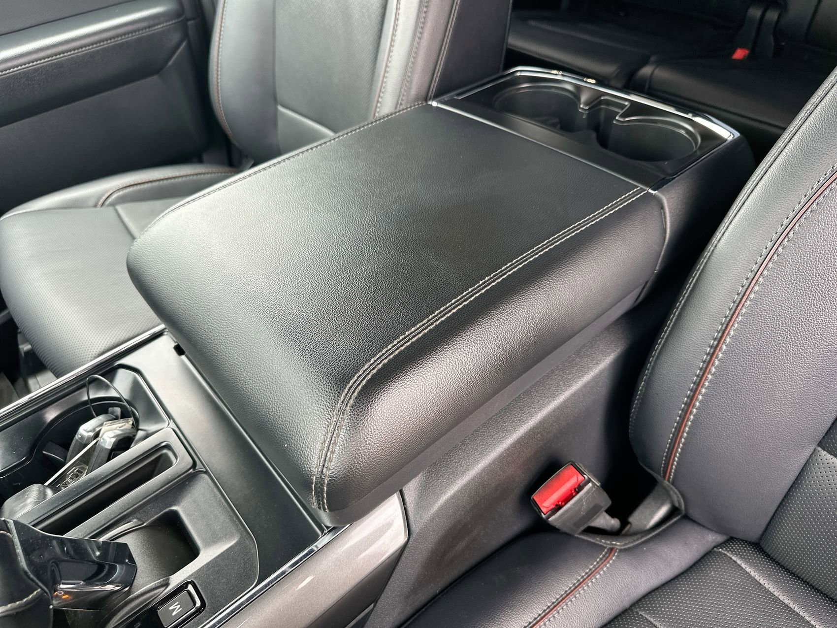 Used 2023 Gray Metallic Ford XLT image 22