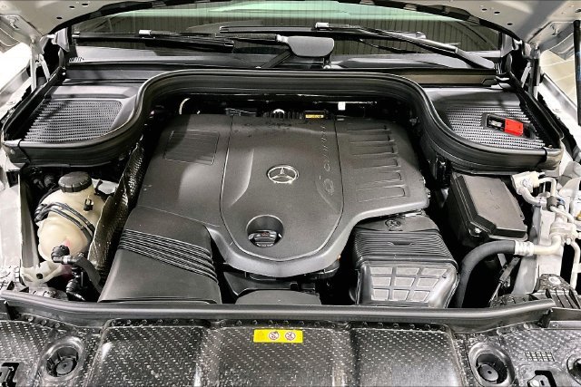 Certified Used 2026 Gray Mercedes-Benz GLE 450 image 31