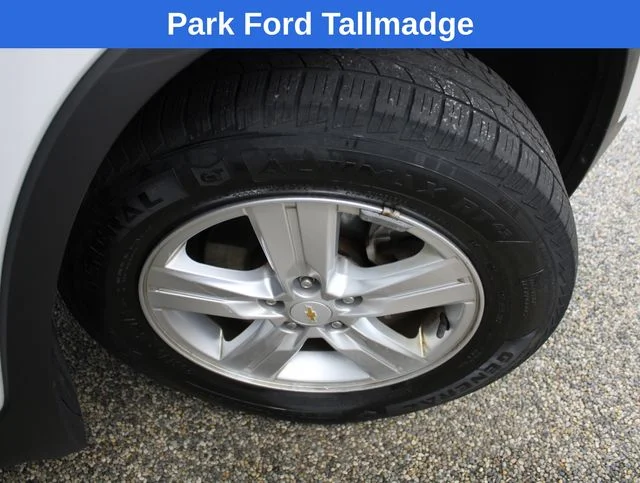 Used 2018 Summit White Chevrolet LS image 27