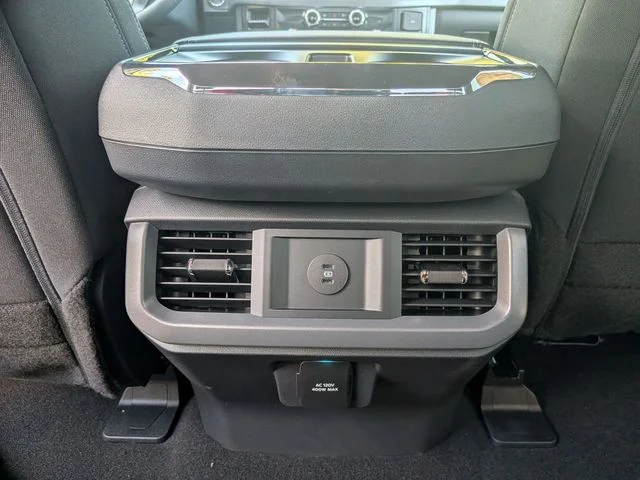 New 2026 Carbonized Gray Metallic Ford XLT image 13