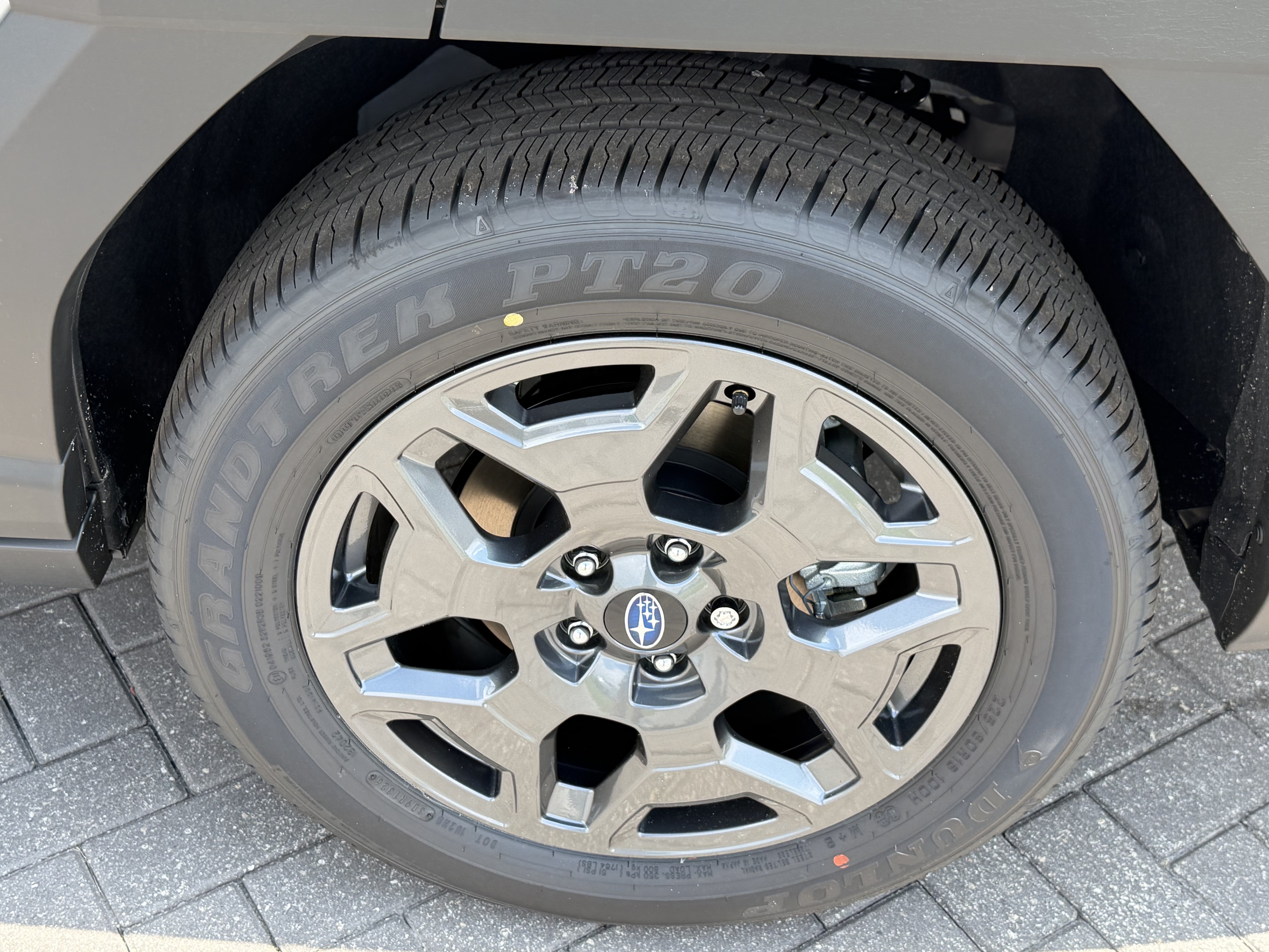 New 2026 ICE SILVER METALLIC Subaru Premium image 33