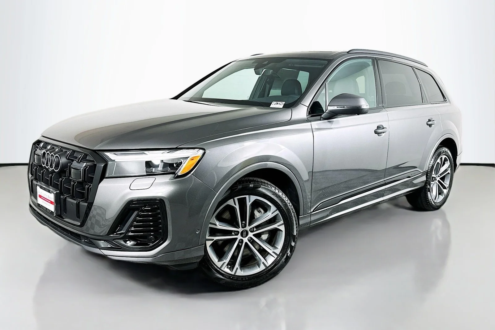 2026 Audi Q7 45 Premium quattro Tiptronic's photo