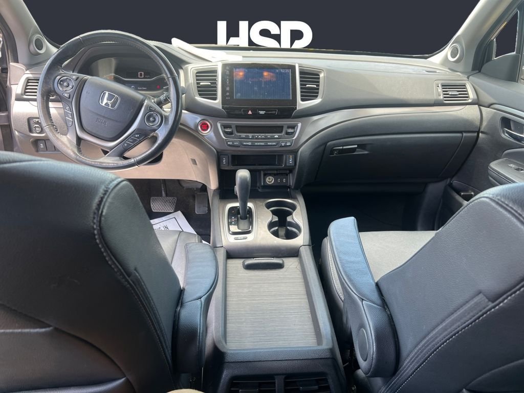 Used 2017 Modern Steel Metallic Honda EX-L image 10