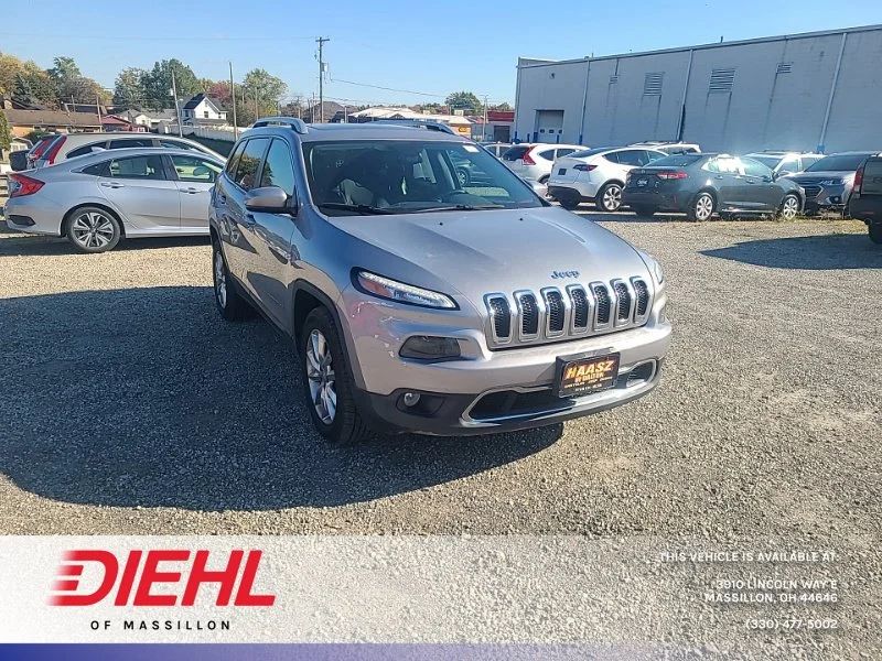 Used 2016 Silver Jeep Limited image 1