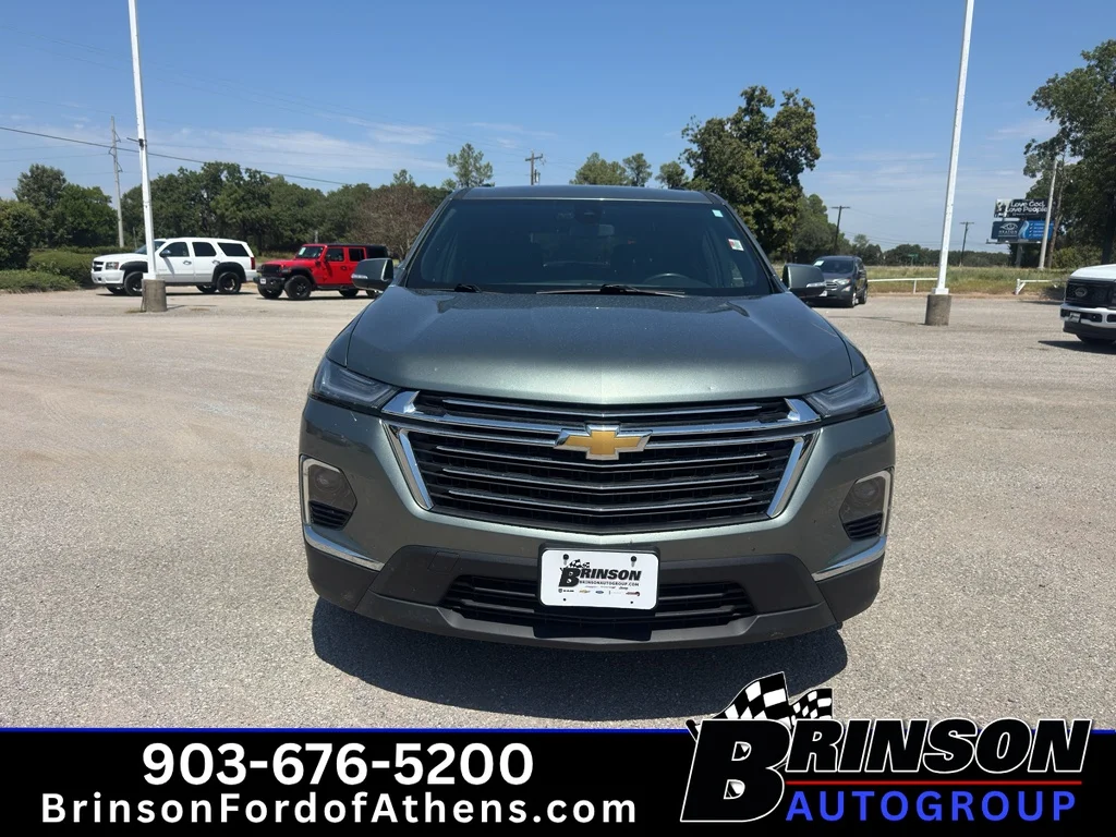 Used 2022 Silver Sage Metallic Chevrolet LT Cloth image 2