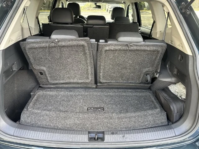 Used 2018 Green Volkswagen 2.0T SE image 13