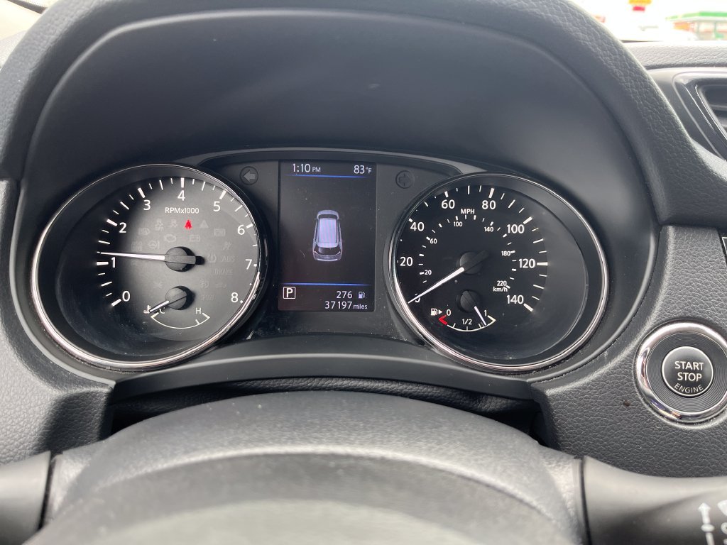 Used 2019 Gray Nissan SV image 15