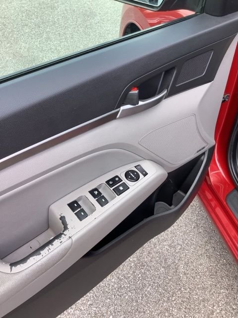Used 2017 Scarlet Red Hyundai Limited image 18