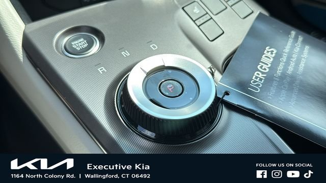 New 2027 Fusion Black Kia EX image 18