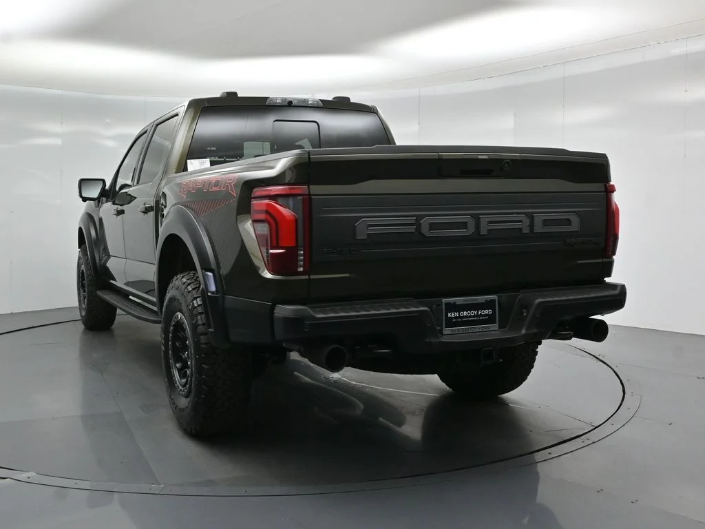 New 2026 Shelter Green Ford Raptor image 30