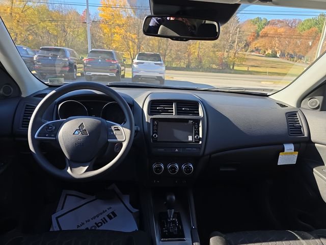 2025 Mitsubishi Outlander Sport ES - Photo 11