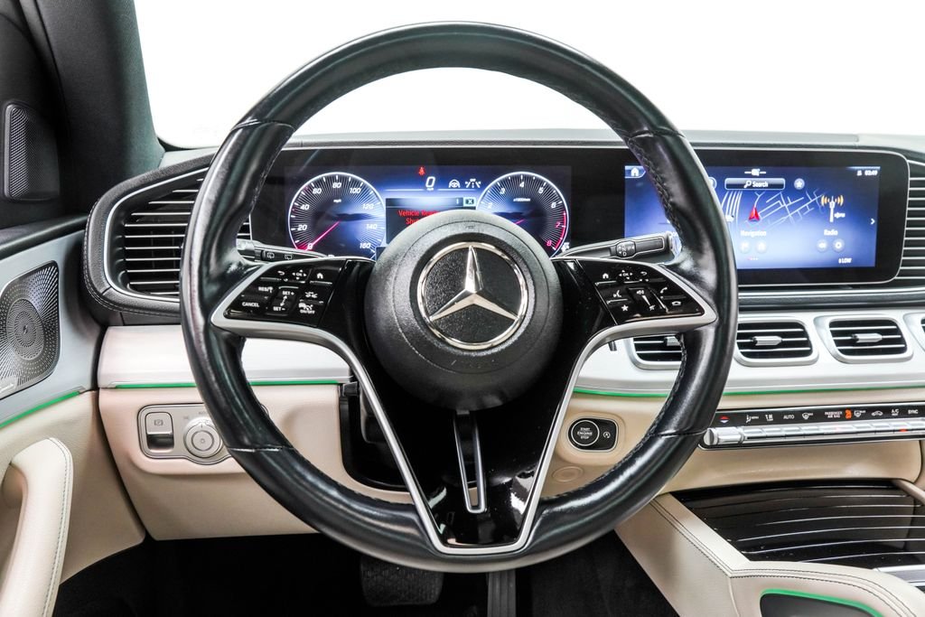 Used 2025 Black Mercedes-Benz GLS 450 image 24