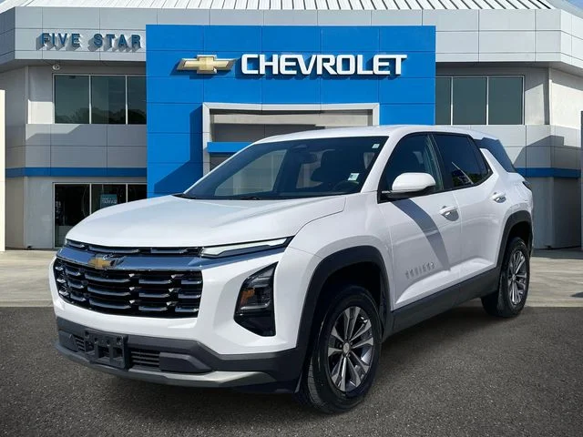Used 2025 White Chevrolet LT image 3