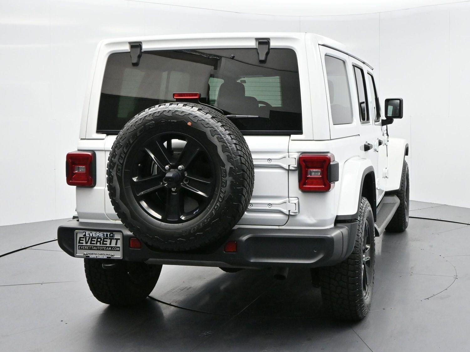 Used 2022 Bright White Clearcoat Jeep Unlimited Sahara Altitude image 6