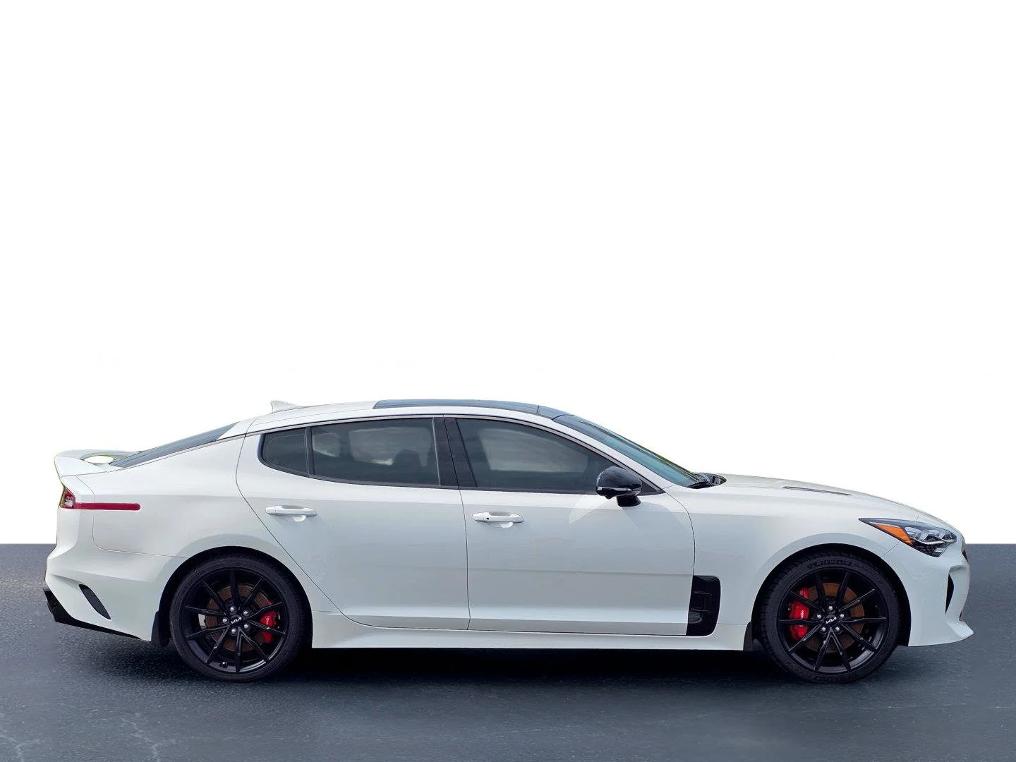 Used 2022 Snow White Pearl Kia GT2 image 8