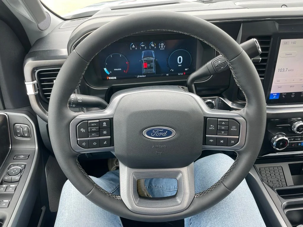 New 2026 Glacier Gray Metallic Tri-Coat Ford F-250® Lariat® image 29