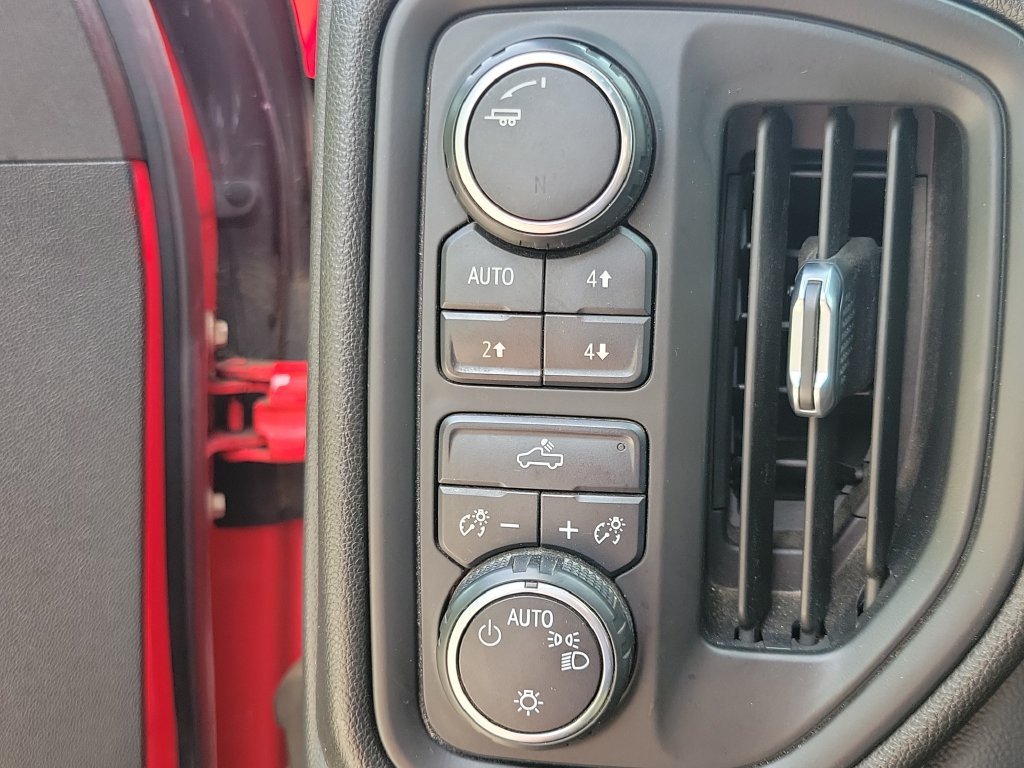 Used 2019 Red Chevrolet Custom Trail Boss image 21
