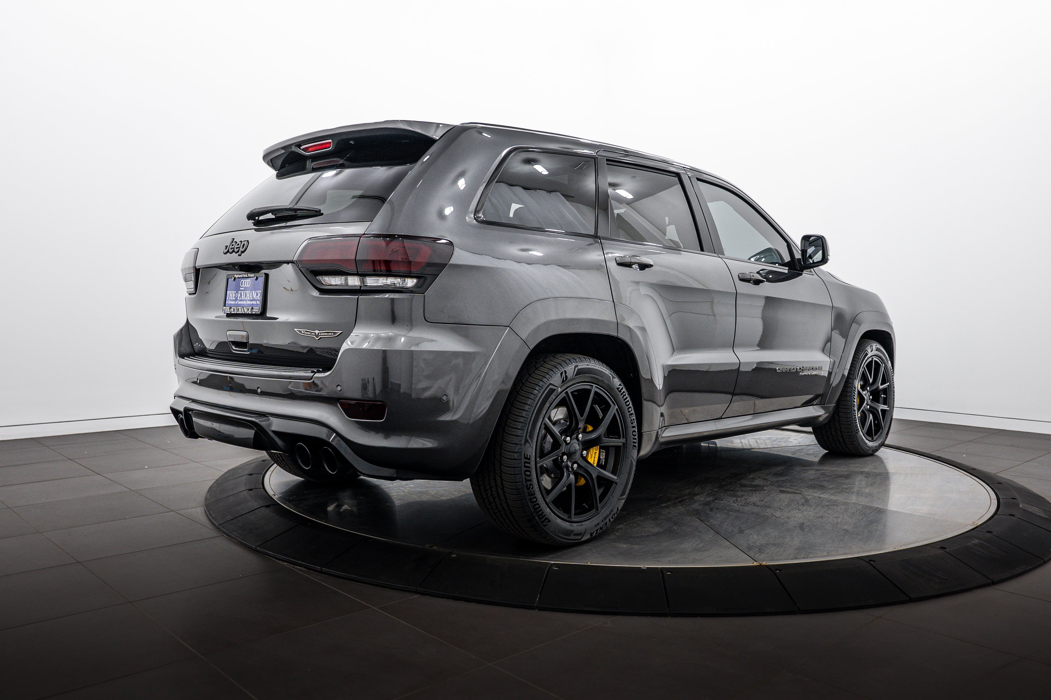 Used 2018 Granite Crystal Metallic Clearcoat Jeep Trackhawk image 4