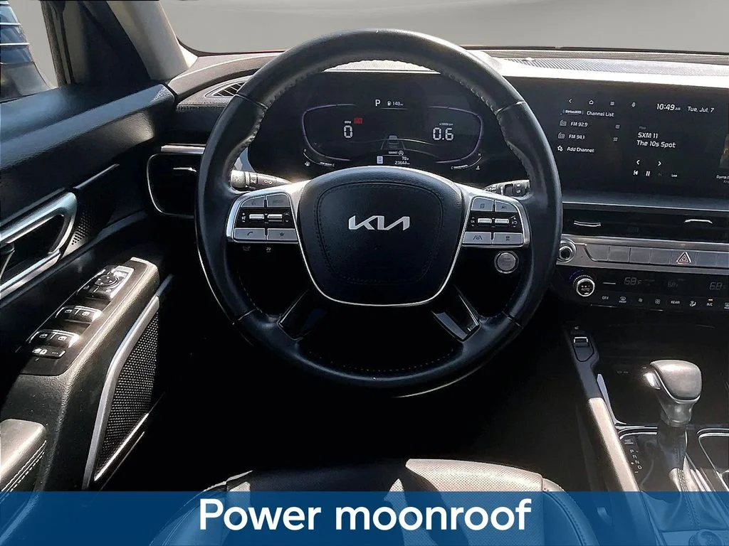 Used 2025 Black Kia S image 11
