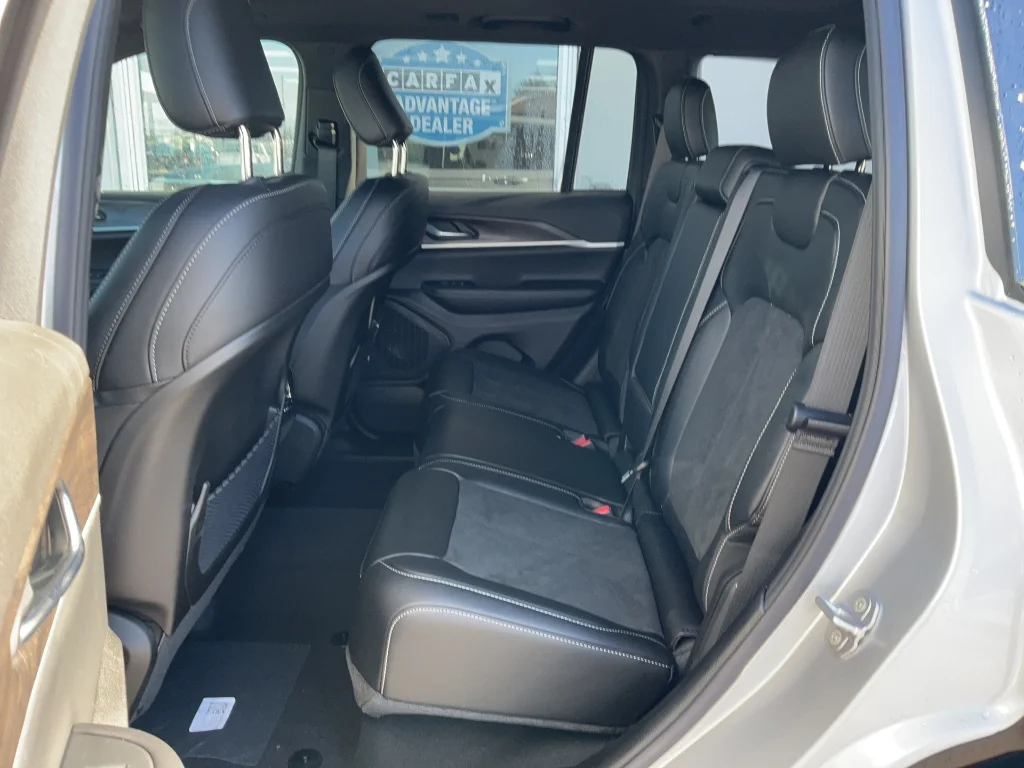New 2026 Silver Zynith Jeep Altitude 4x4 image 9