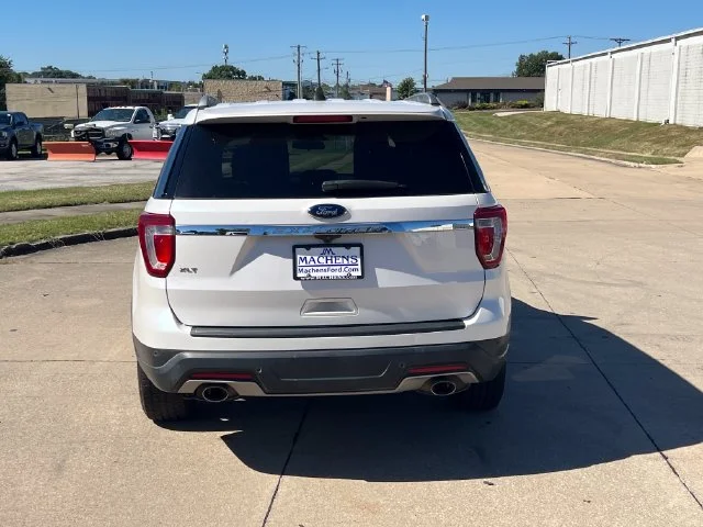 Used 2018 White Ford XLT image 4