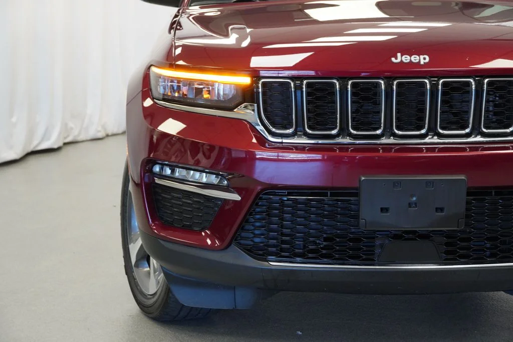 Used 2025 Red Jeep Limited image 13