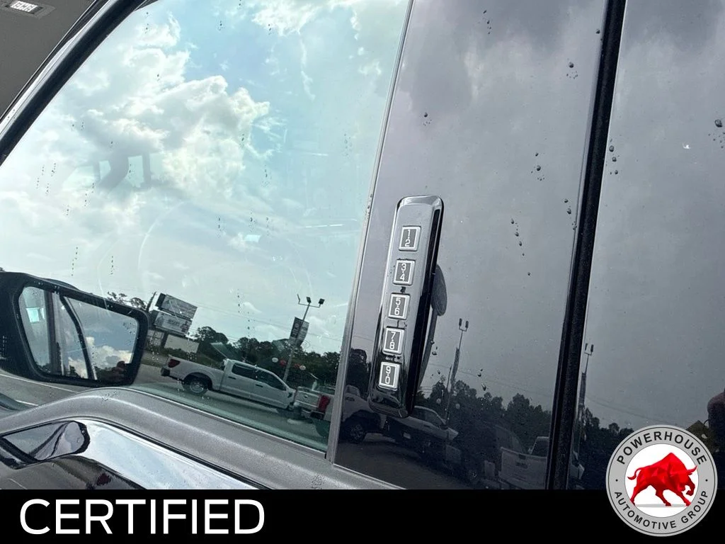 Used 2023 Black Ford XLT image 11