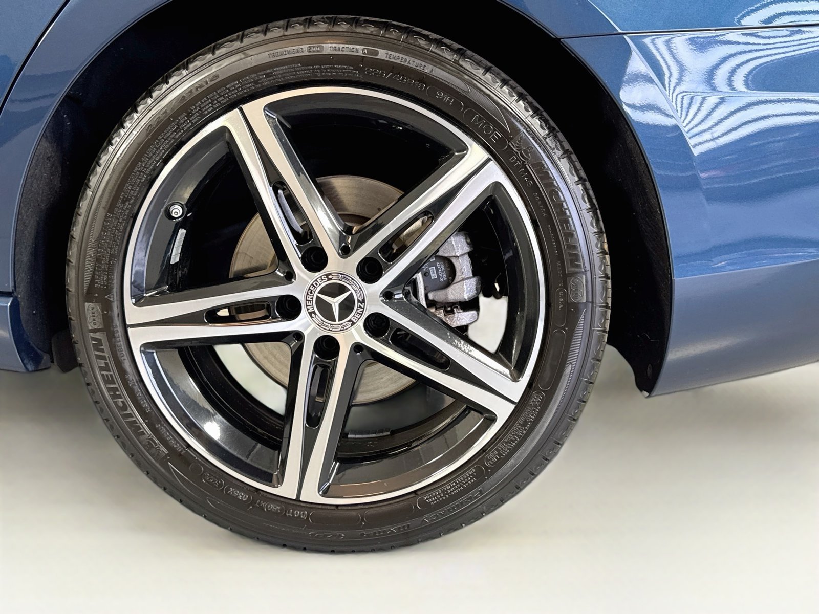 Used 2019 Denim Blue Metallic Mercedes-Benz A 220 image 30