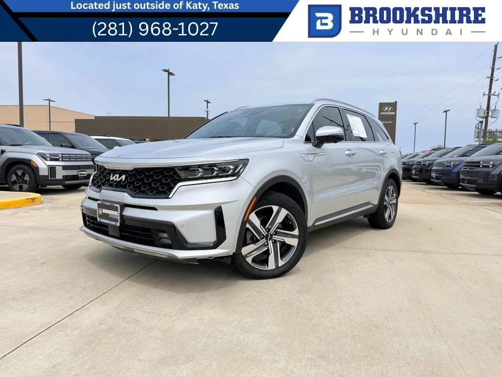 Used 2023 Silky Silver Kia SX Prestige image 1