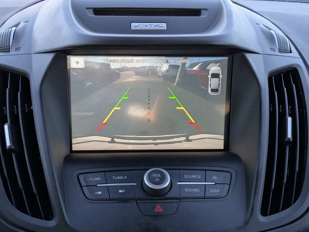 Used 2018 Oxford White Ford SE image 27