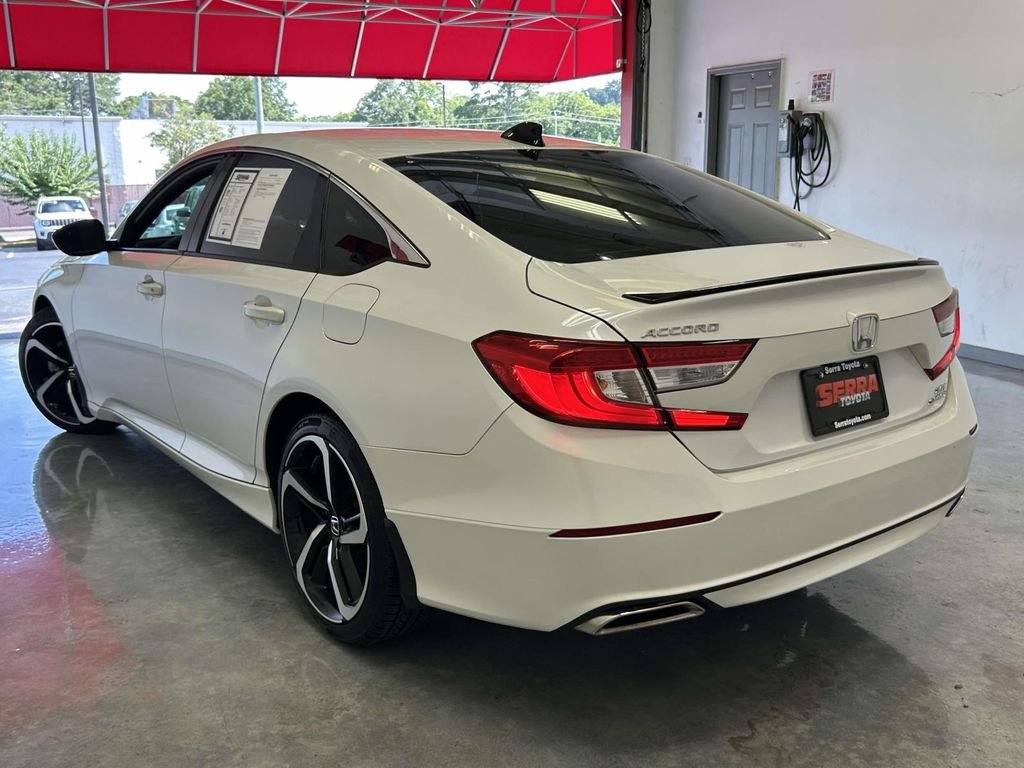 Used 2022  Honda Sport 2.0T image 5