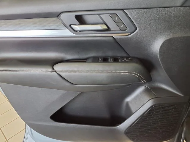 Used 2026 Sterling Metallic GMC Elevation image 18