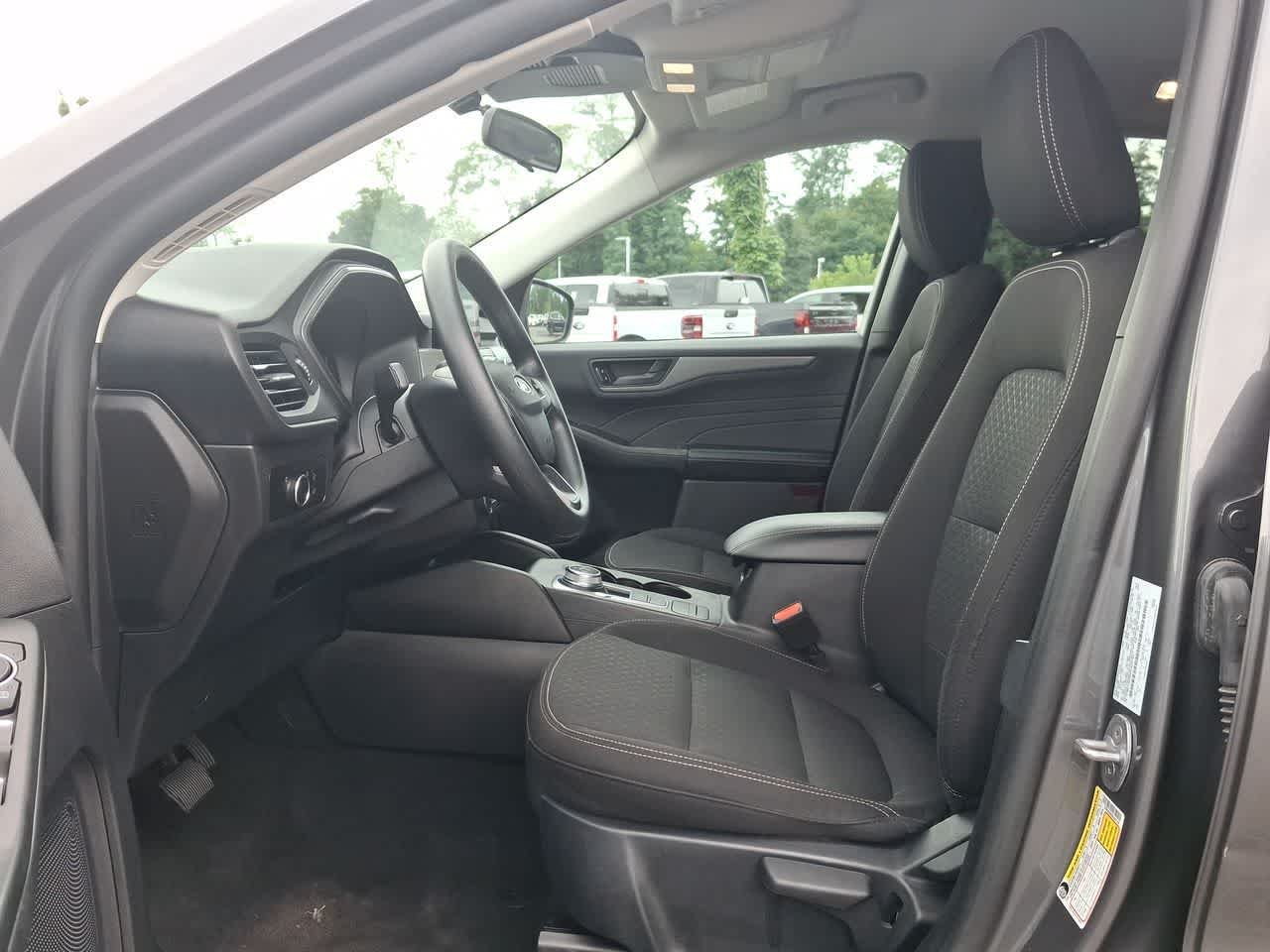 Used 2025 Light Blue Clearcoat Metallic Ford Active image 17