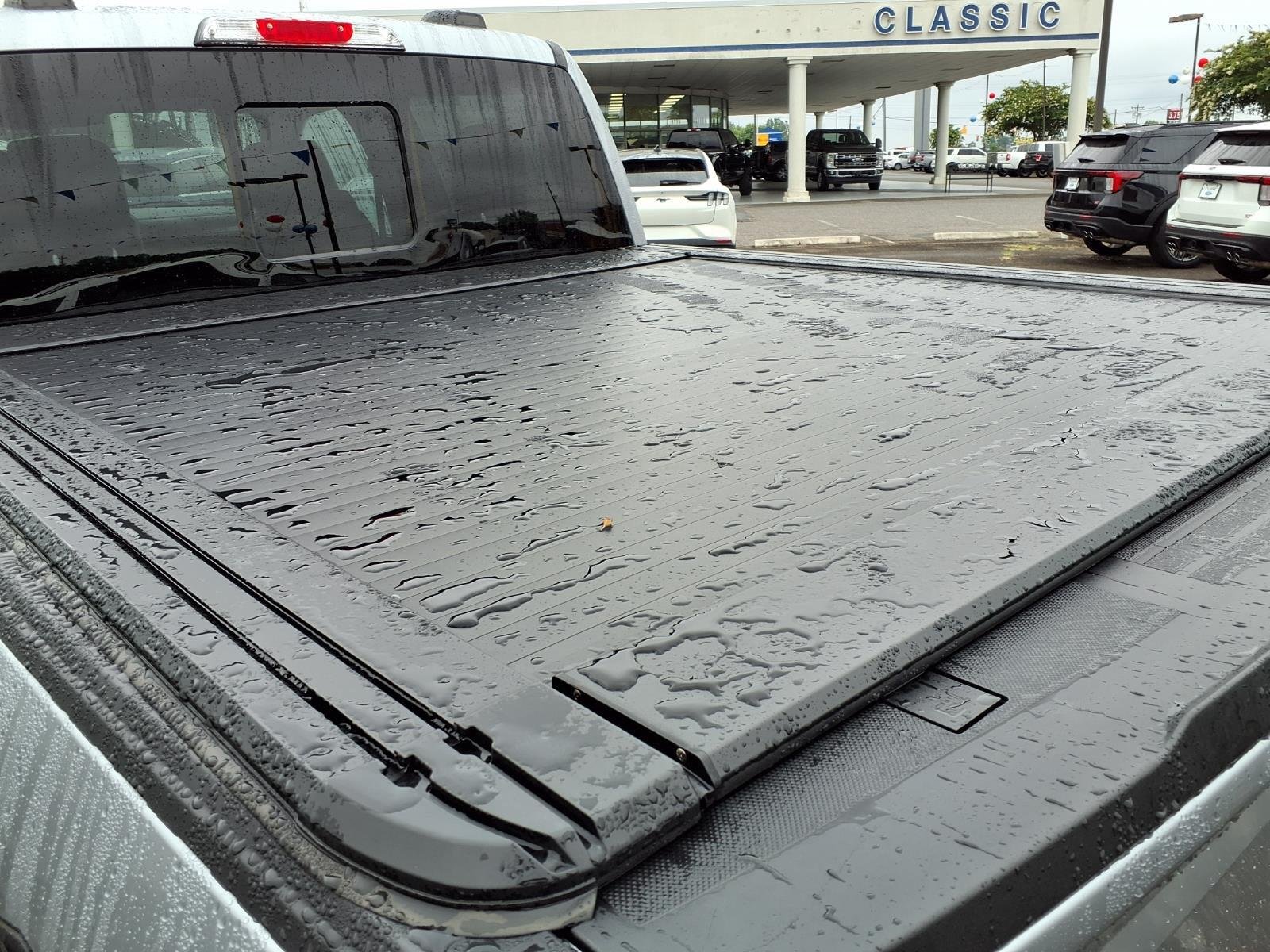 Used 2023 Silver Ford LARIAT image 33