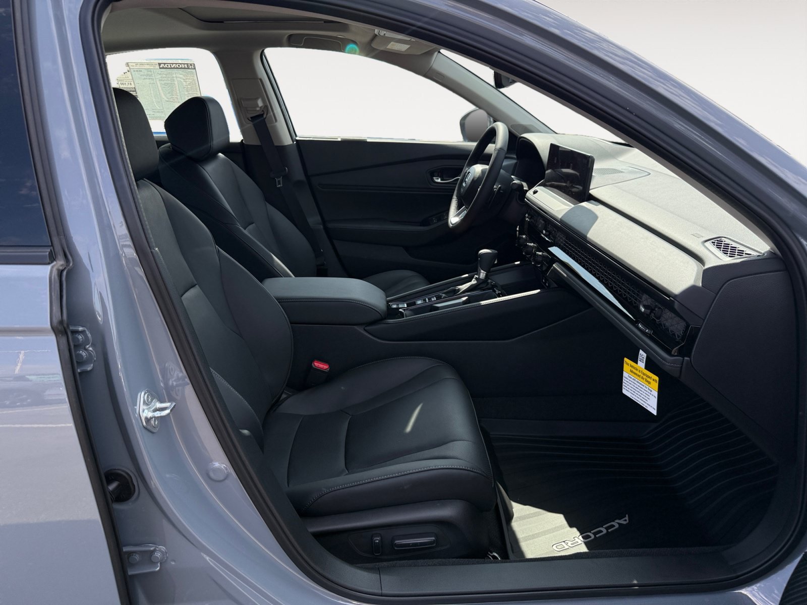 New 2026 Urban Gray Pearl Honda Touring image 19