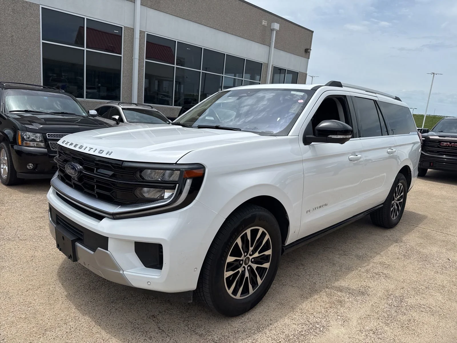 2025 Ford Expedition Platinum MAX 4x4's photo