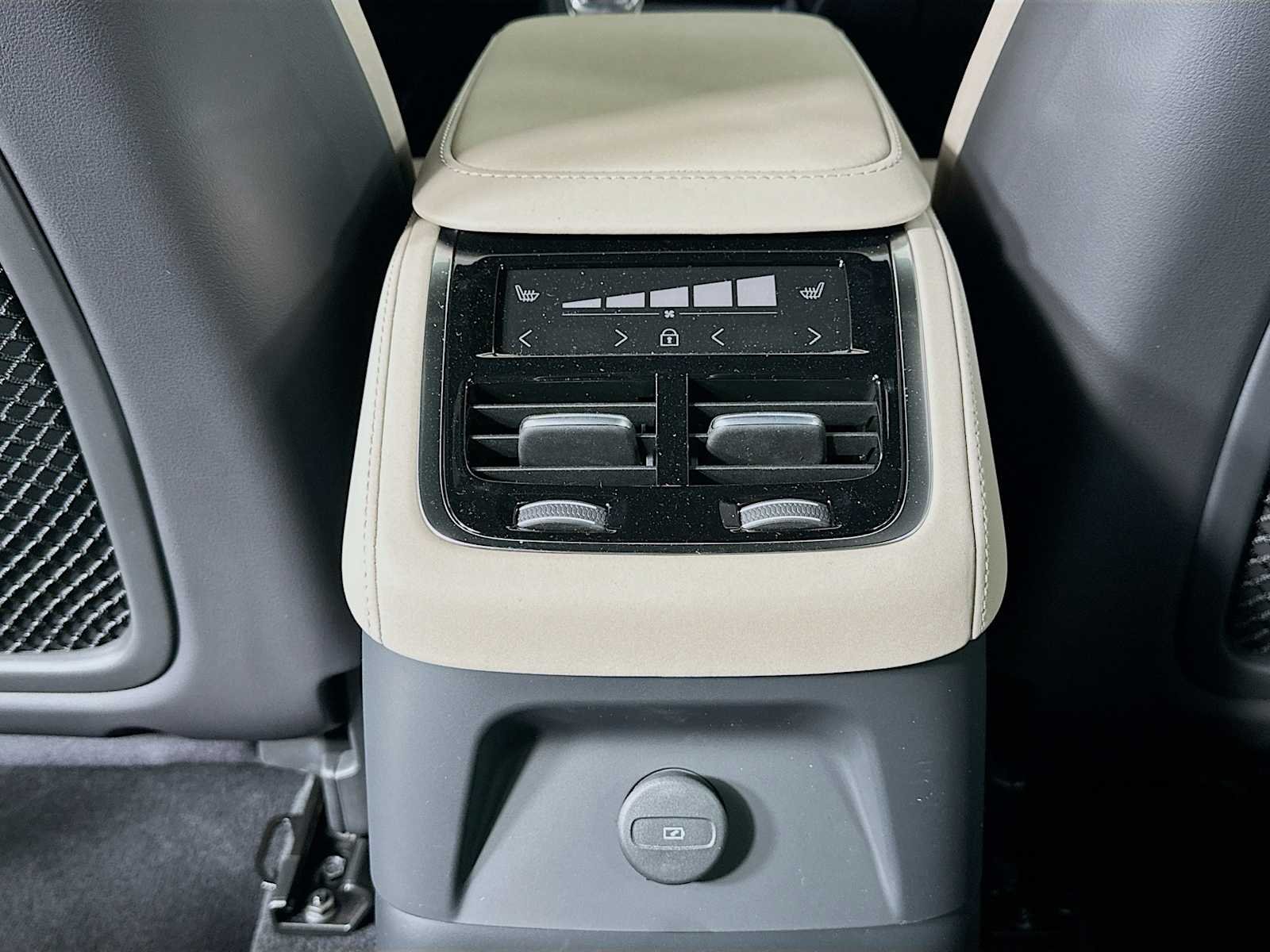 New 2026 Vapour Grey Volvo Plus image 23