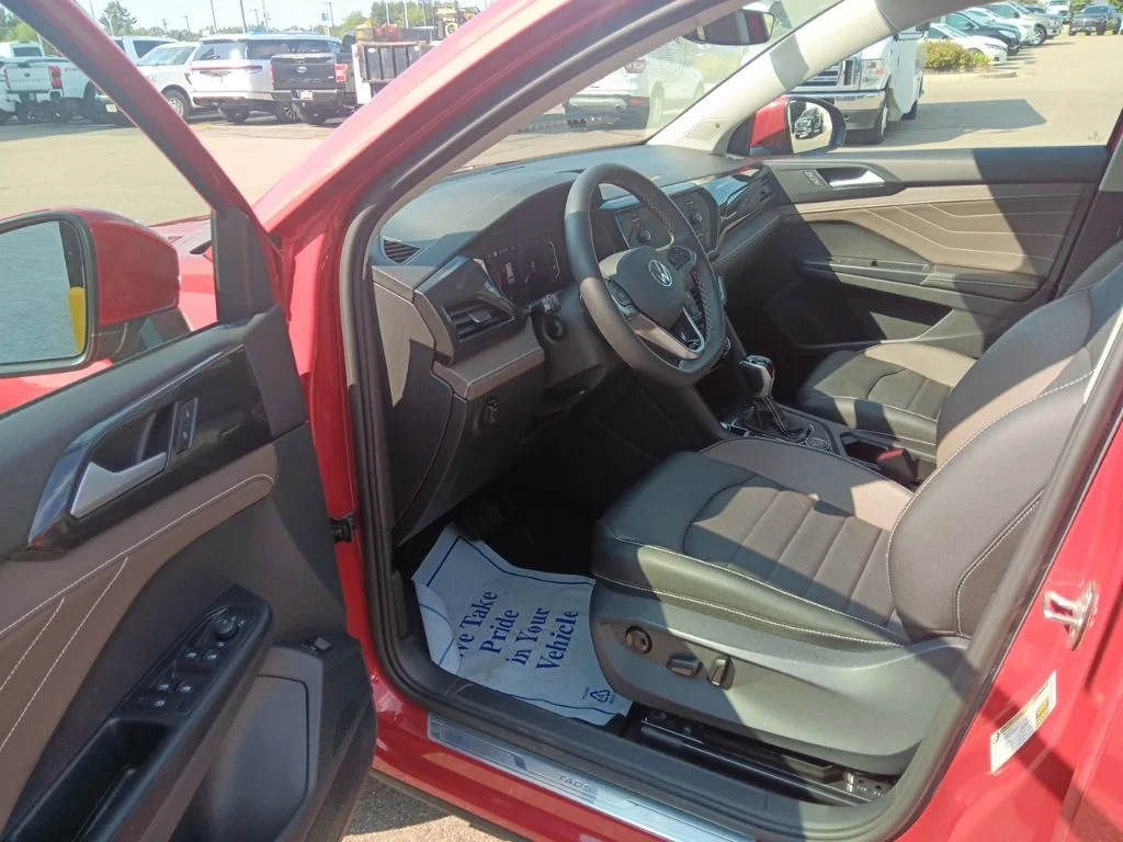 Used 2024 Kings Red Metallic Volkswagen 1.5T SEL image 10