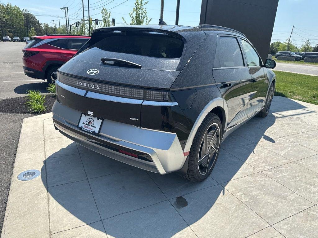 New 2026 Black Hyundai Limited image 7