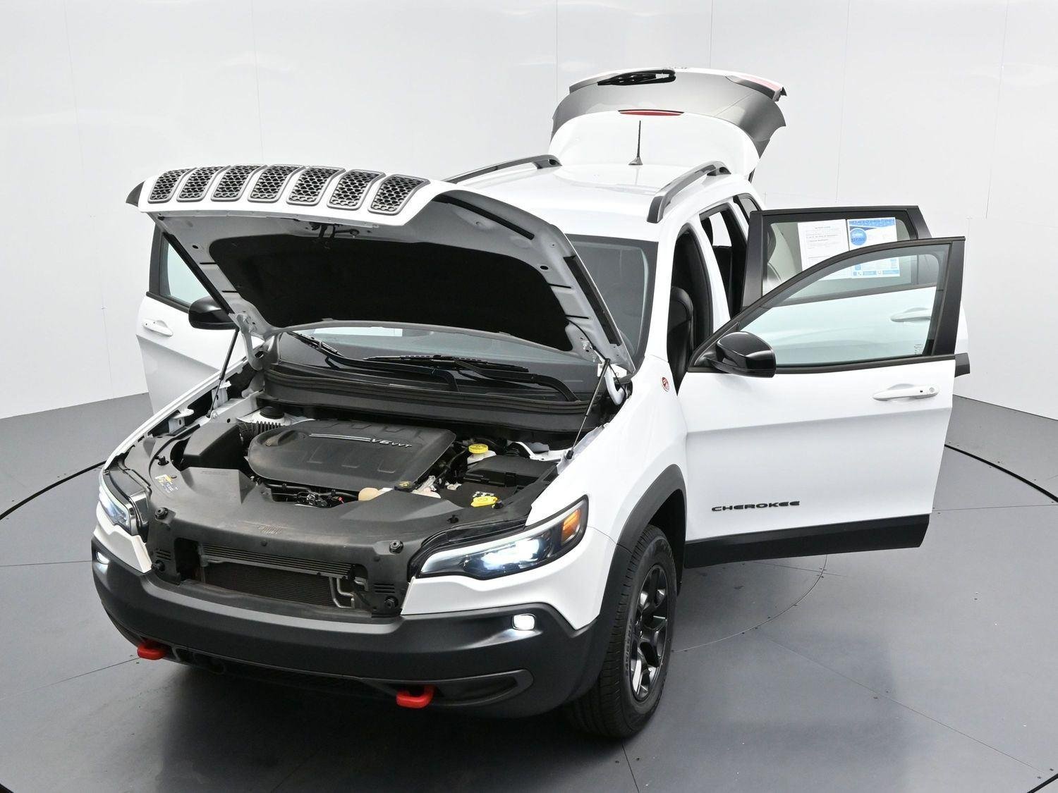 Used 2022 White Jeep Trailhawk image 41