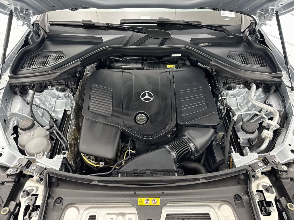 Certified Used 2026 Cirrus Silver Metallic Mercedes-Benz GLC 300 image 27