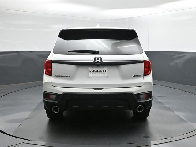 Used 2023 White Honda EX-L image 5