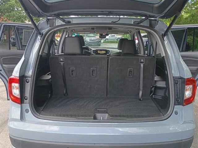 Certified Used 2022 GRAY Honda Touring w/Rear Captain
