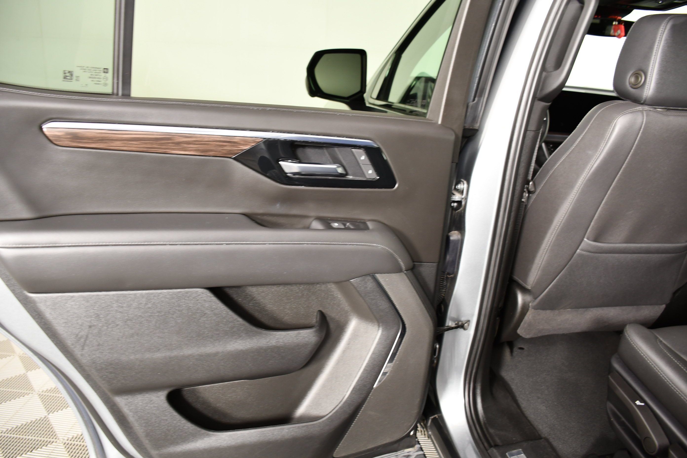 Used 2025 Sterling Gray Metallic Chevrolet Z71 image 49