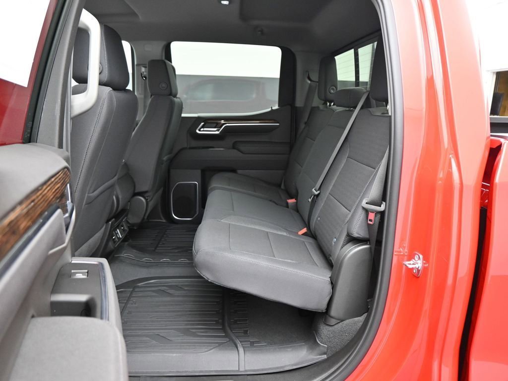 2026 GMC Sierra 1500 SLE - Photo 15