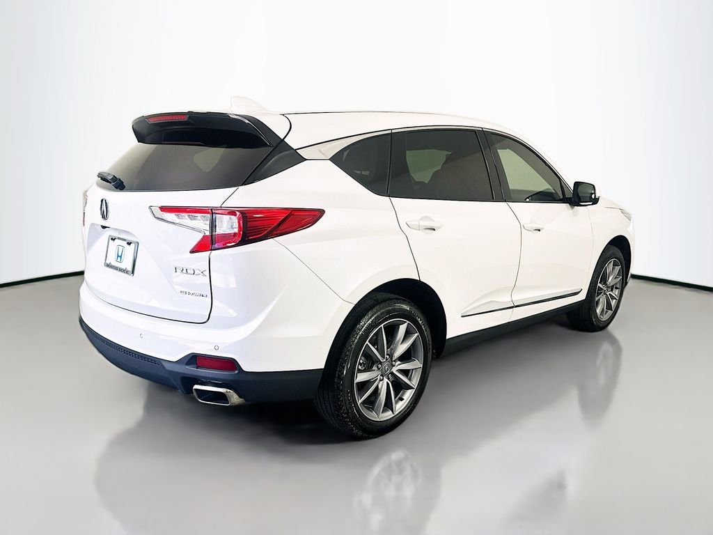 Used 2024 Platinum White Pearl Acura Technology Package image 5