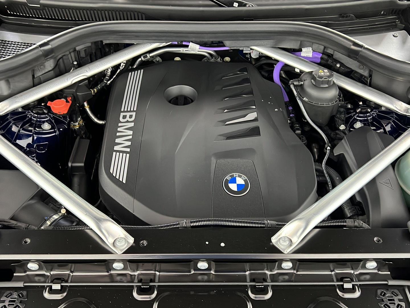 New 2026 Tanzanite Blue II Metallic BMW xDrive40i image 28