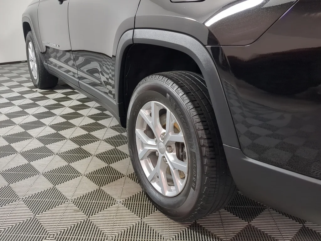 Used 2023 Black Jeep Limited image 5