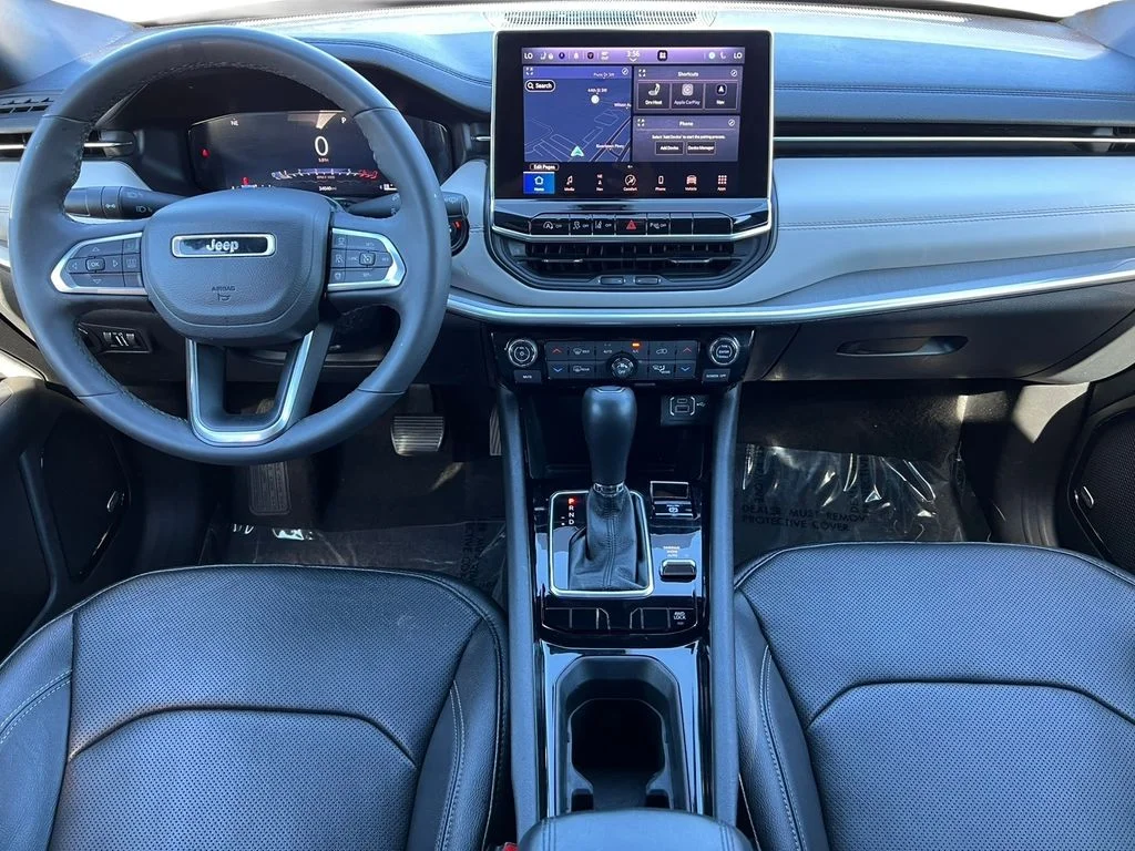 Used 2025 White Jeep Limited image 5